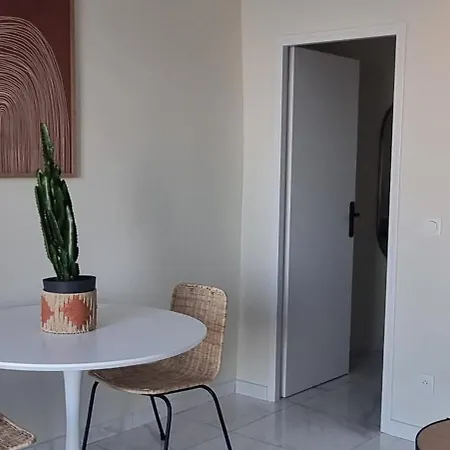 Apartment Le Phare Sete